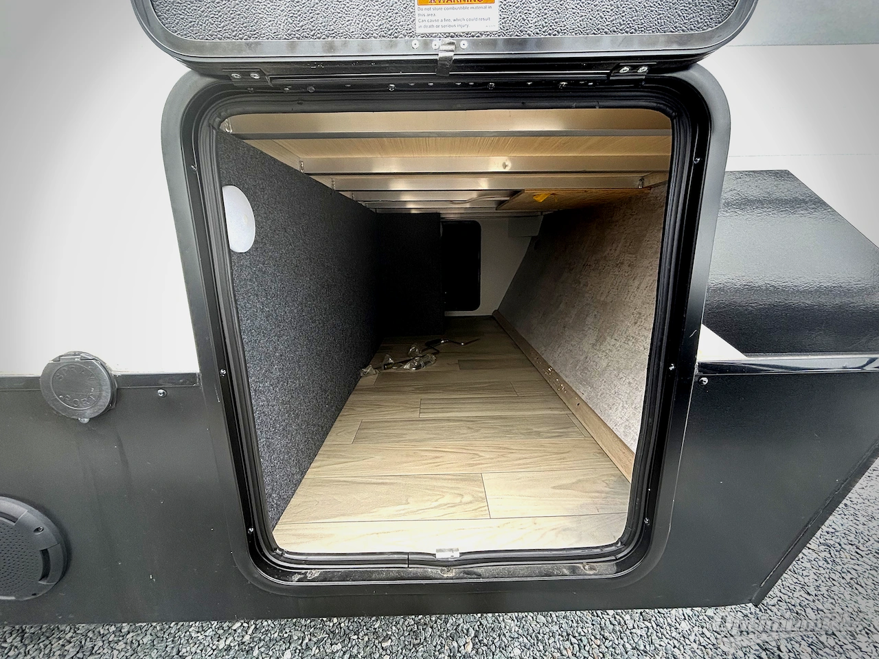 2024 Winnebago Towables Voyage V2730RL Photo 15