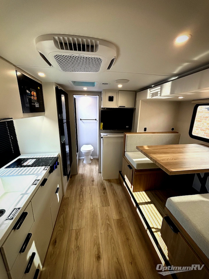2027 Winnebago Micro Minnie 2108TB Photo 5