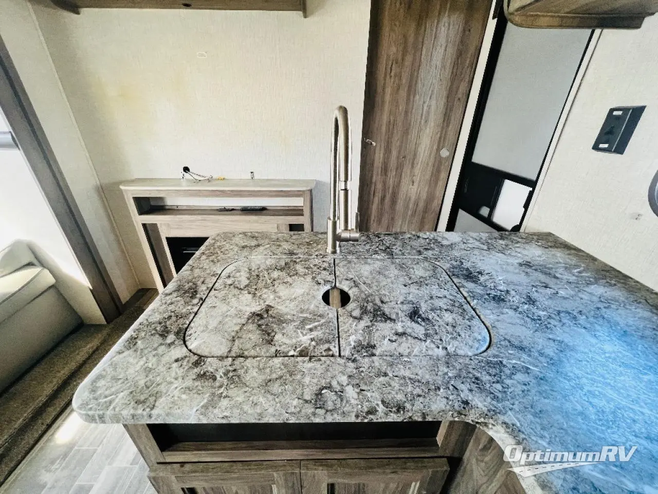 2022 CrossRoads Zinger ZR290KB Photo 11