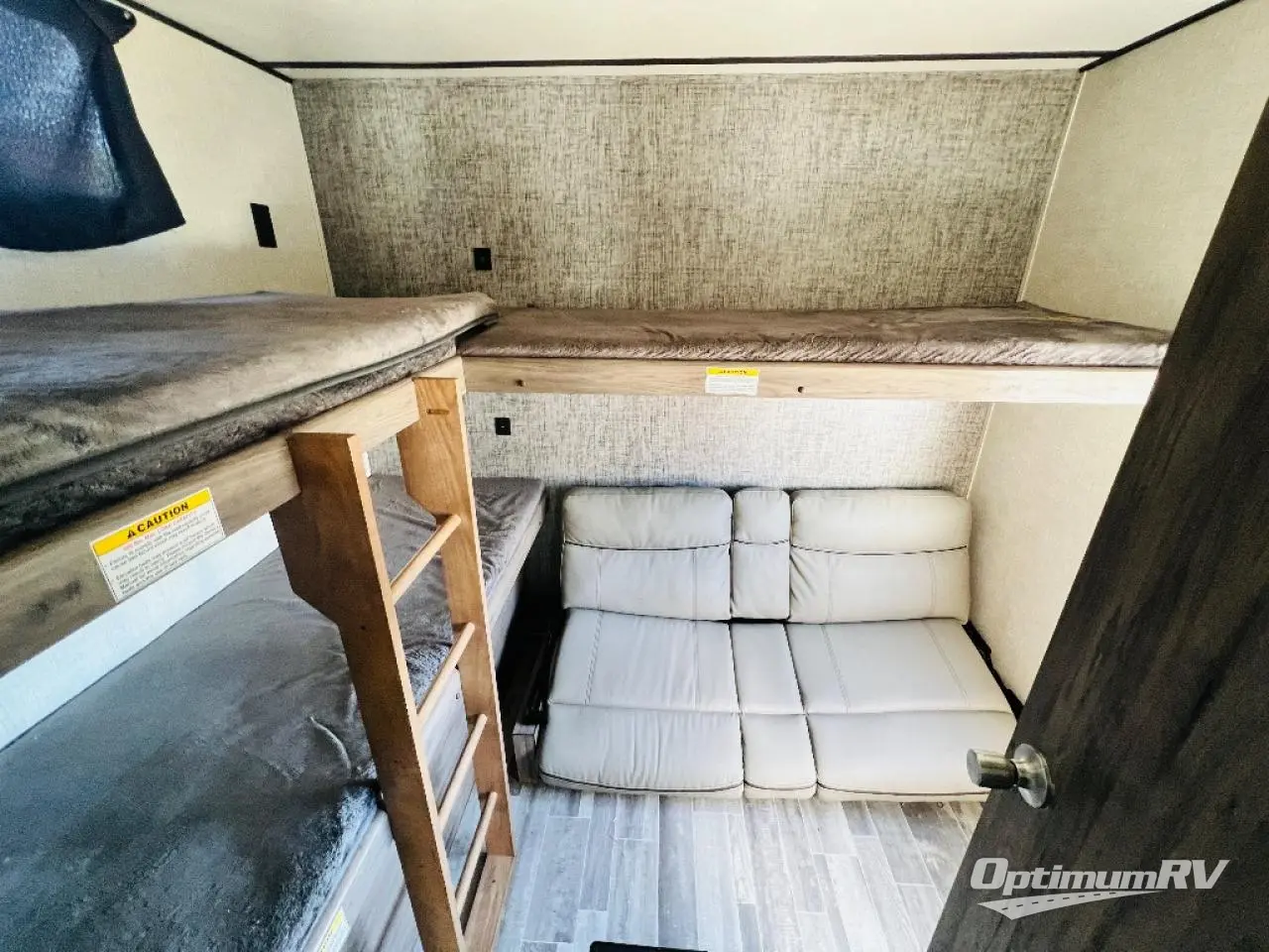 2022 CrossRoads Zinger ZR290KB Photo 17