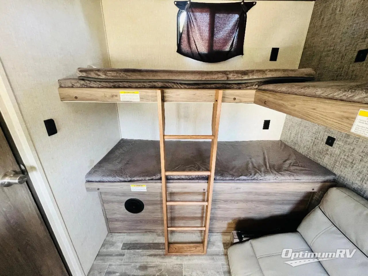 2022 CrossRoads Zinger ZR290KB Photo 19