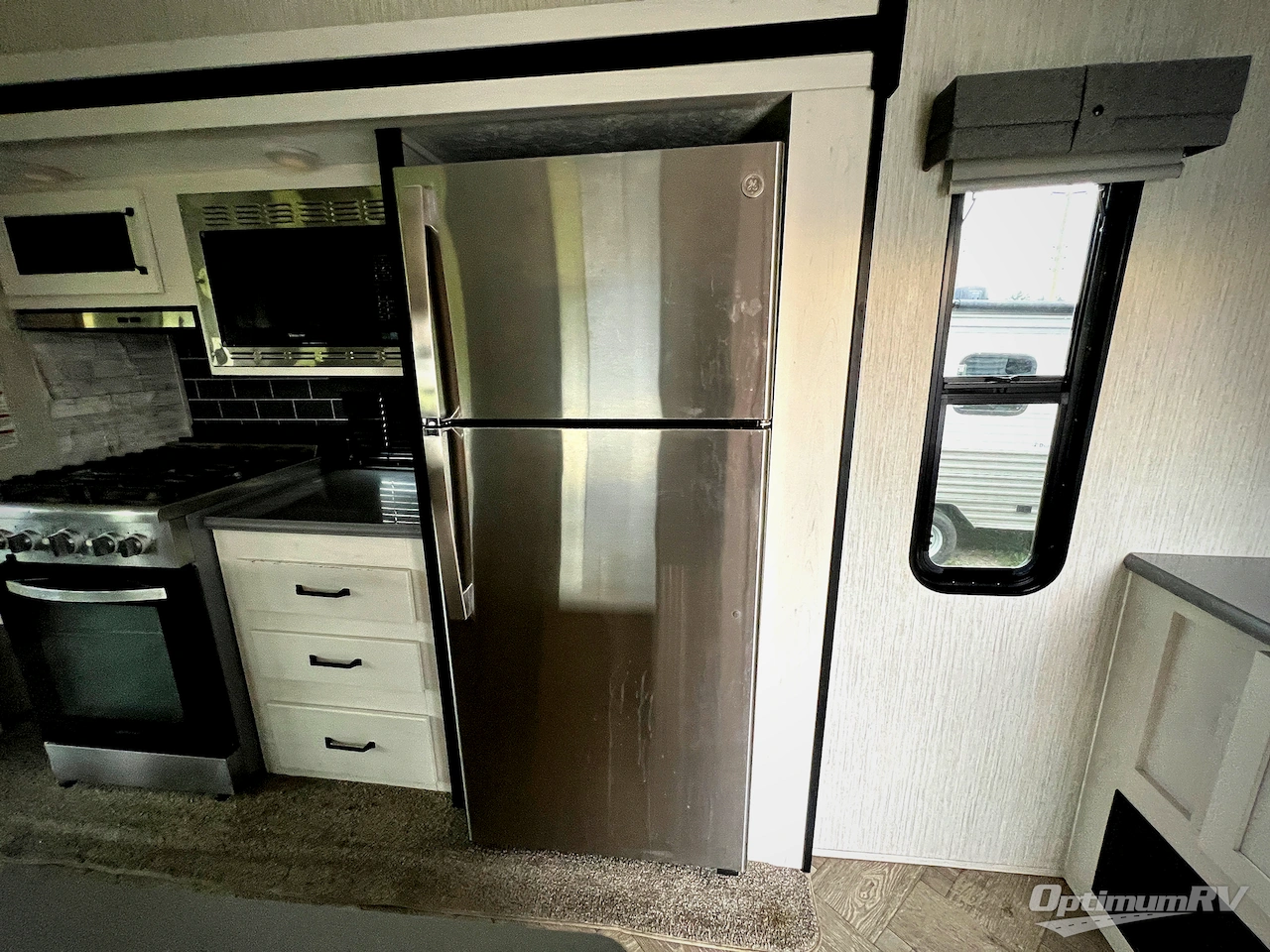 2022 Palomino Puma Destination 38RLQ Photo 18