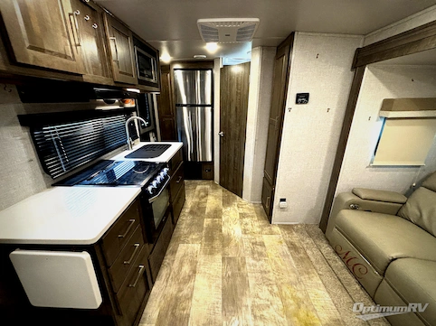 2022 Forest River Flagstaff Micro Lite 22FBS RV Photo 2