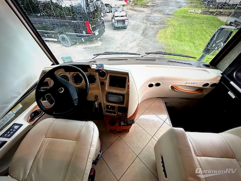 2013 Winnebago Journey 36M RV Photo 2
