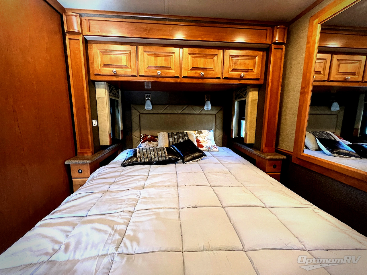 2017 Tiffin Allegro 31 SA Photo 19