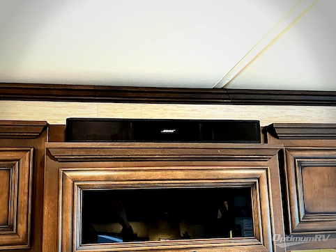 2019 Newmar Ventana 3407 RV Photo 2