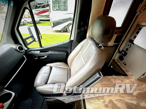 2023 Thor Quantum Sprinter MB24 RV Photo 3