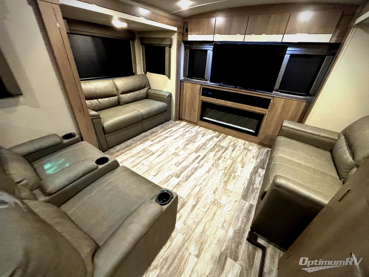 2021 Grand Design Imagine 3100RD Photo 14