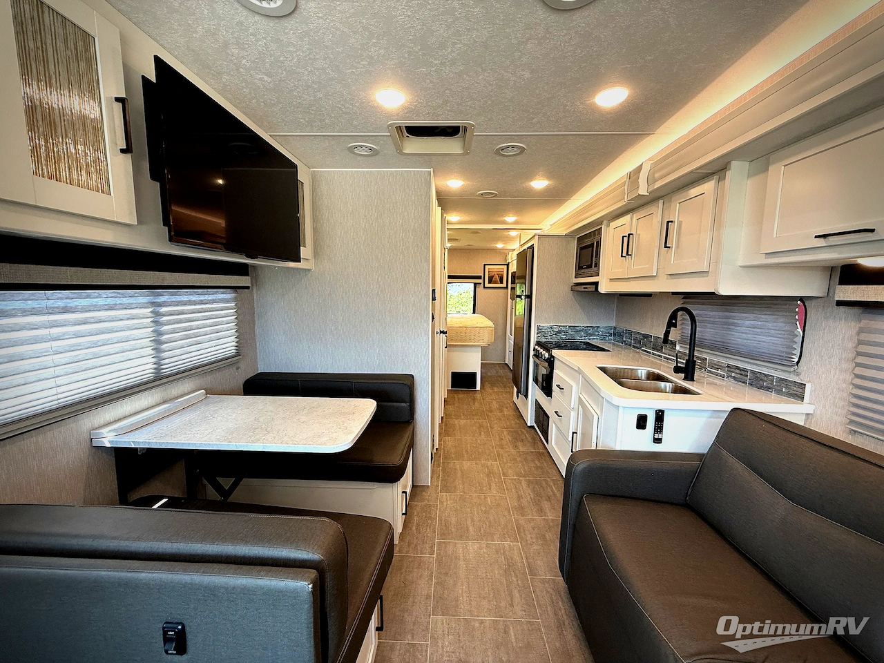 2023 Coachmen Encore SE 29SS Photo 4