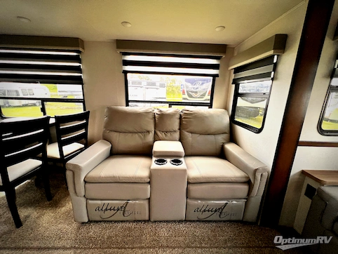 2022 Prime Time Crusader 305RLP RV Photo 2
