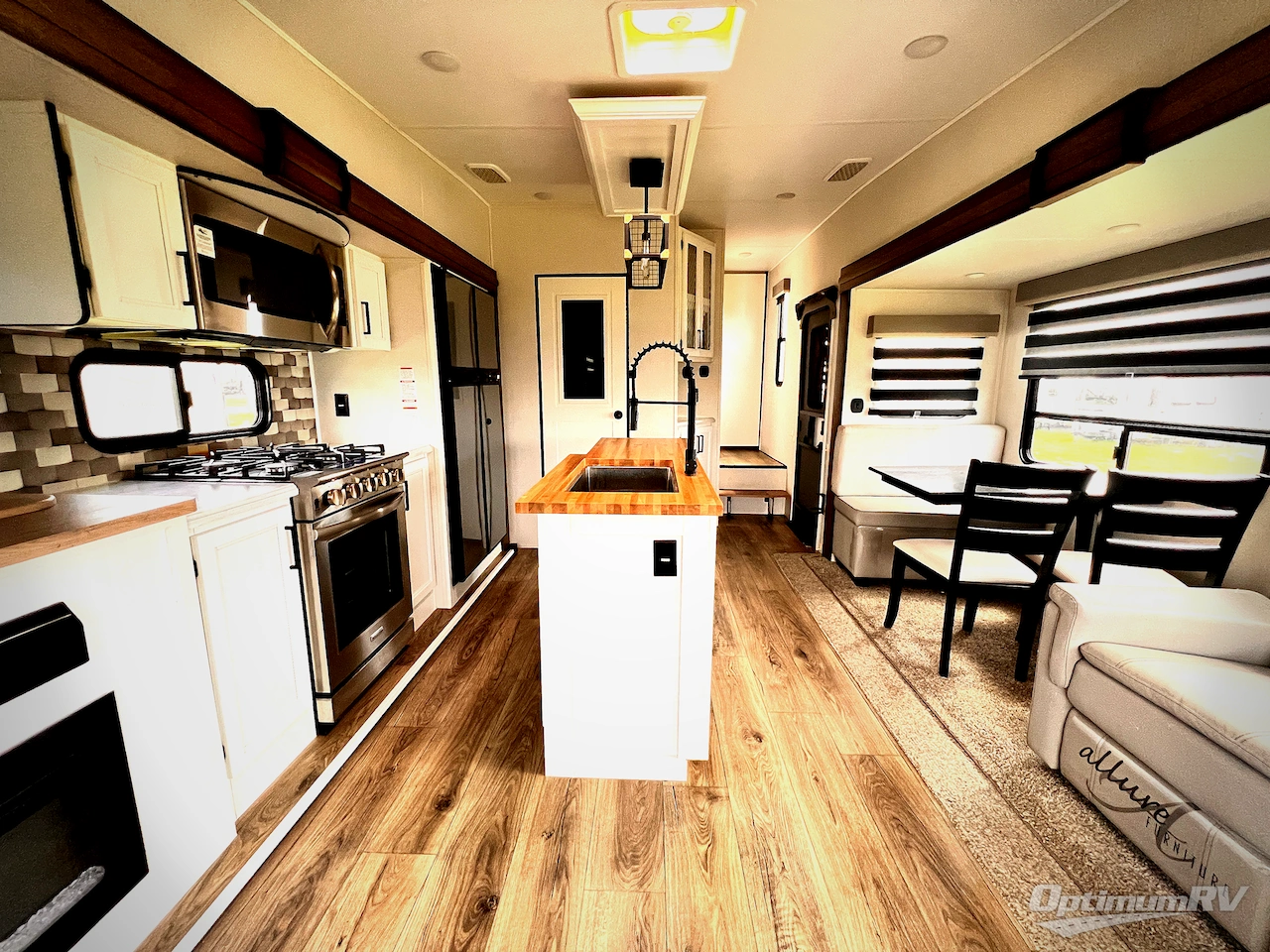 2022 Prime Time Crusader 305RLP Photo 4