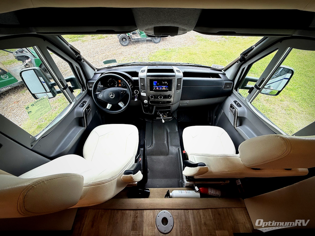 2019 Tiffin Wayfarer 25 RW Photo 17