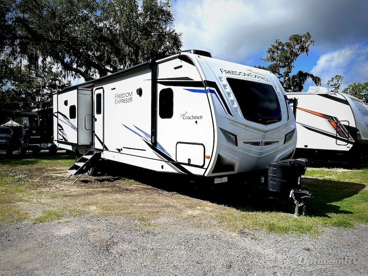 2023 Coachmen Freedom Express Liberty Edition 320BHDSLE RV Photo 1
