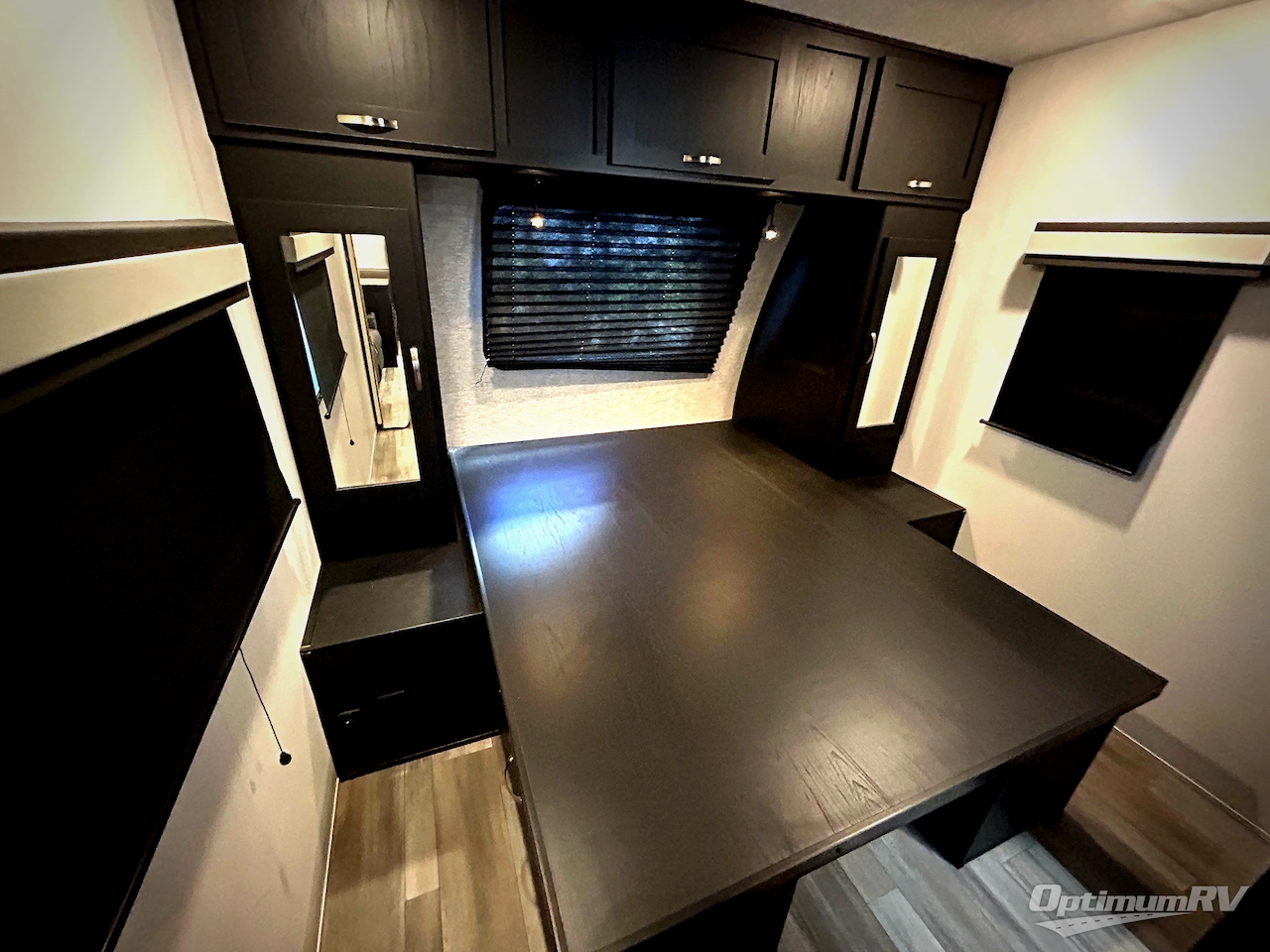 2023 Coachmen Freedom Express Liberty Edition 320BHDSLE Photo 7