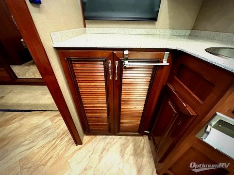 2016 Holiday Rambler Vacationer 37BH RV Photo 4