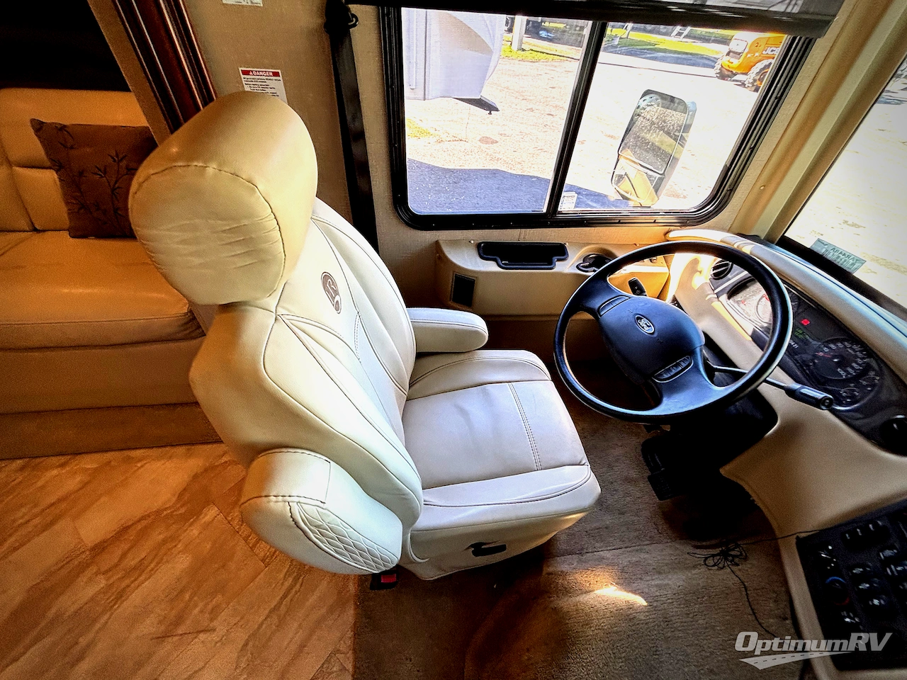 2016 Holiday Rambler Vacationer 37BH Photo 7