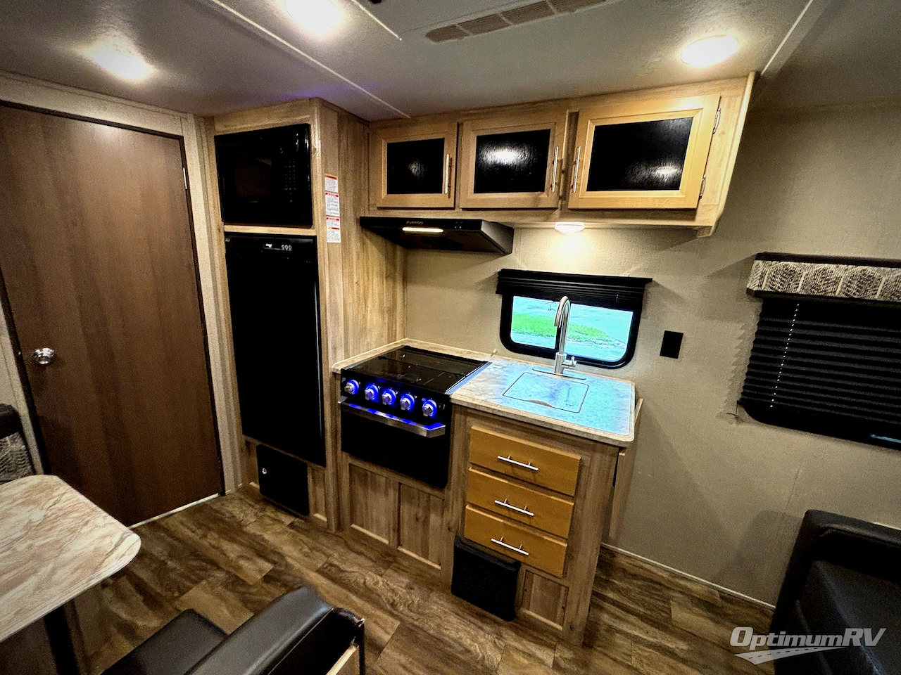 2021 Coachmen Catalina Expedition 192RB Photo 6
