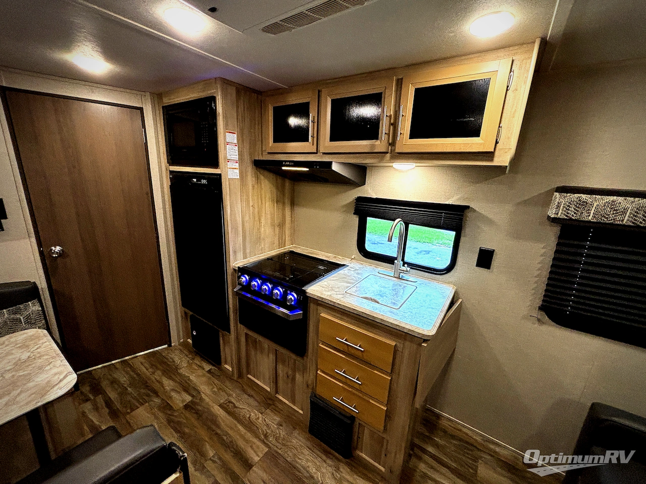 2021 Coachmen Catalina Expedition 192RB Photo 9