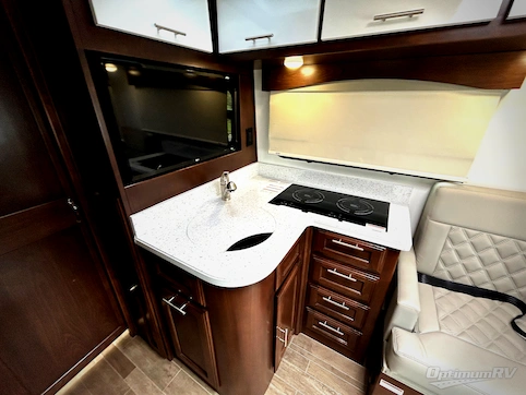 2021 Regency ULTRABROUGH 25MB RV Photo 2