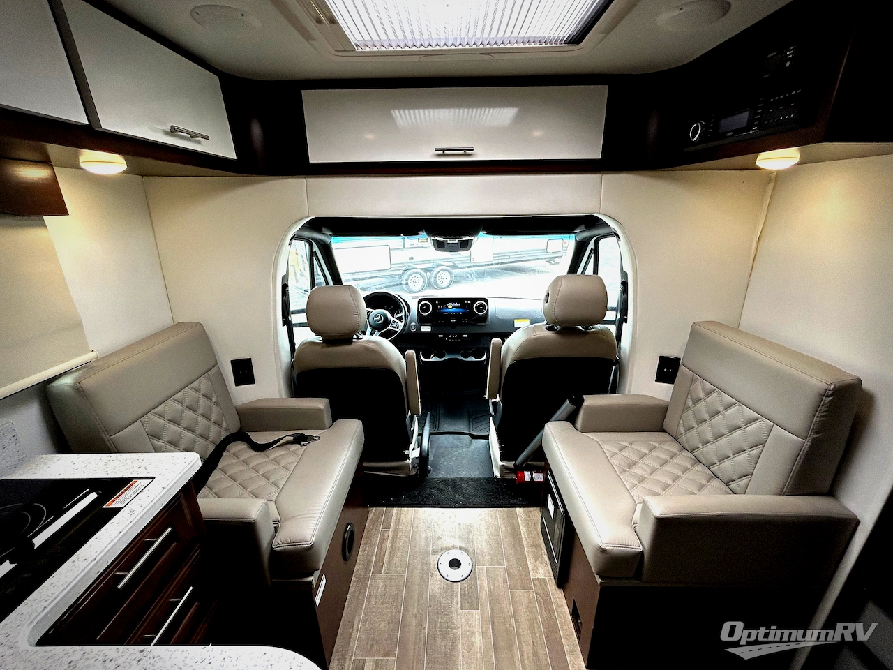 2021 Regency ULTRABROUGH 25MB Photo 5