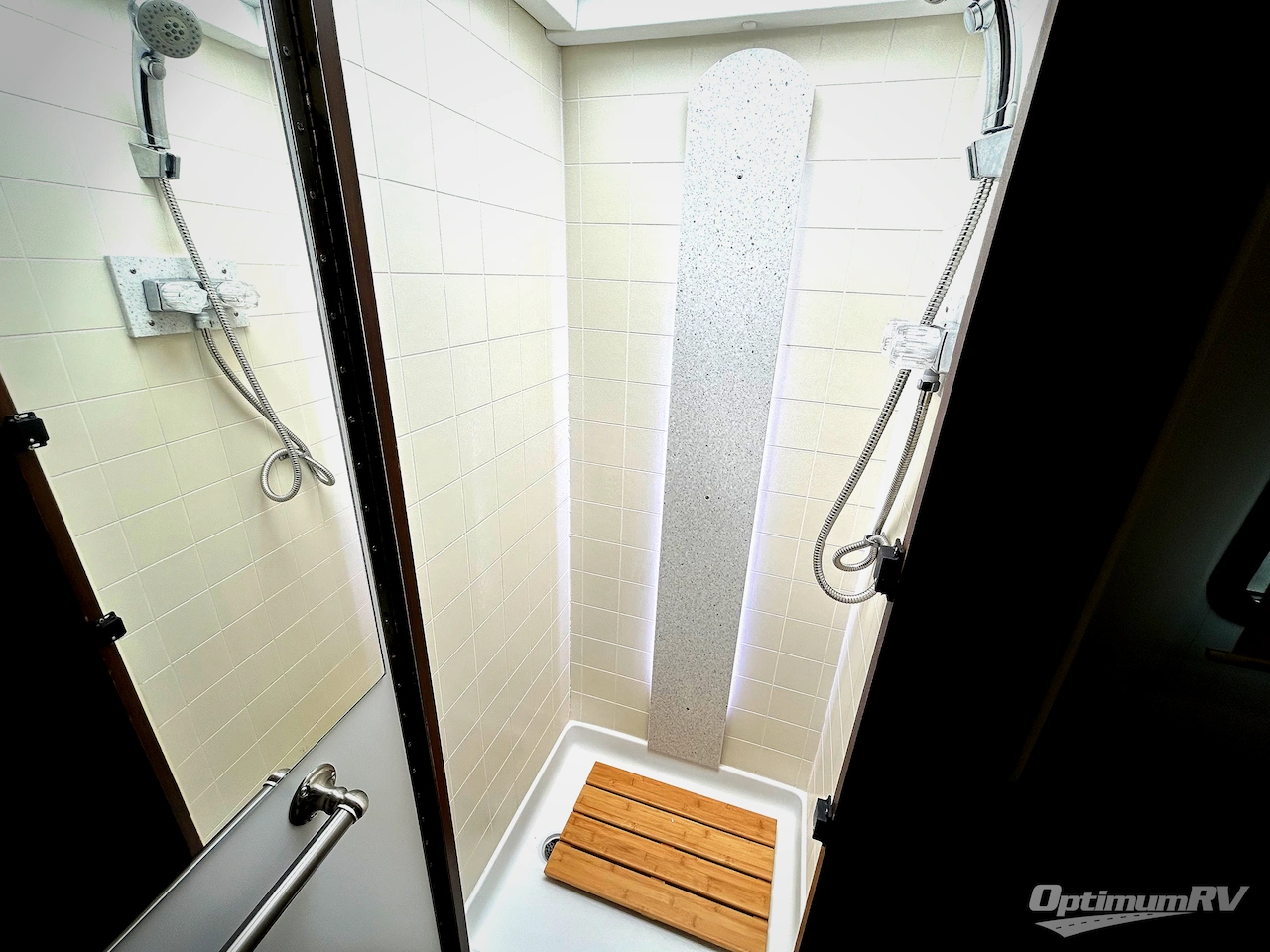 2021 Regency ULTRABROUGH 25MB Photo 15