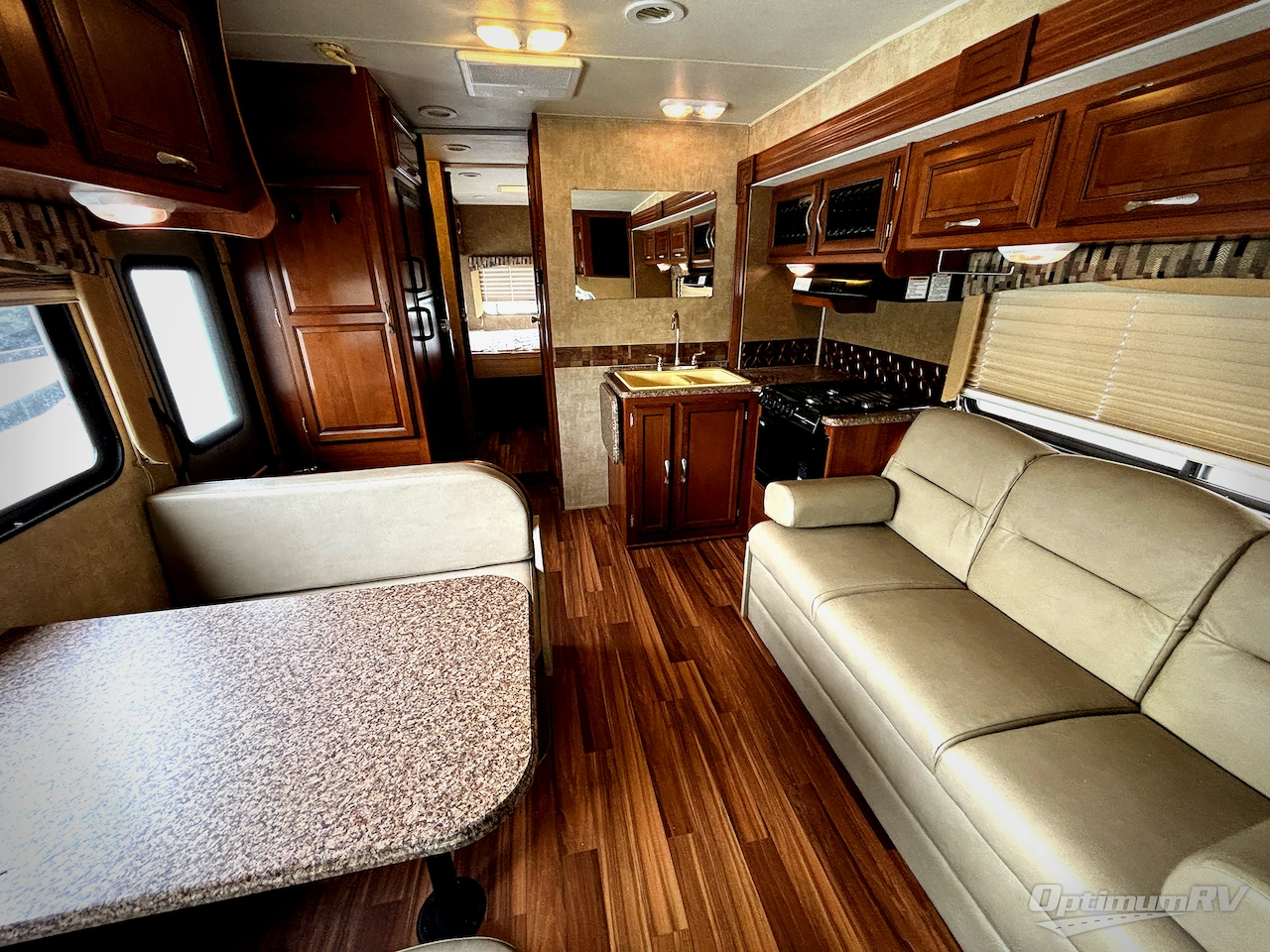 2014 Coachmen Concord 280LE Photo 9