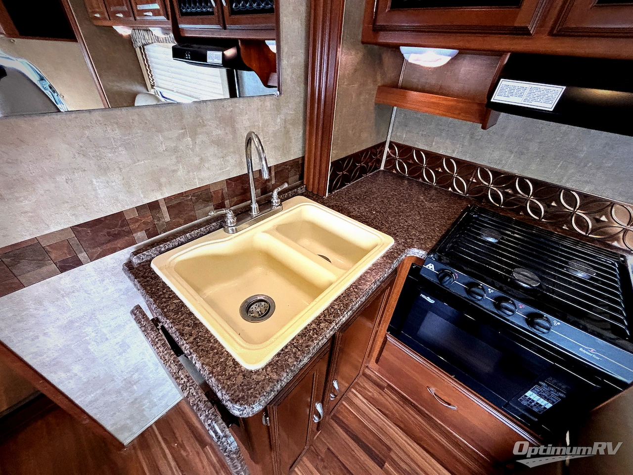 2014 Coachmen Concord 280LE Photo 11