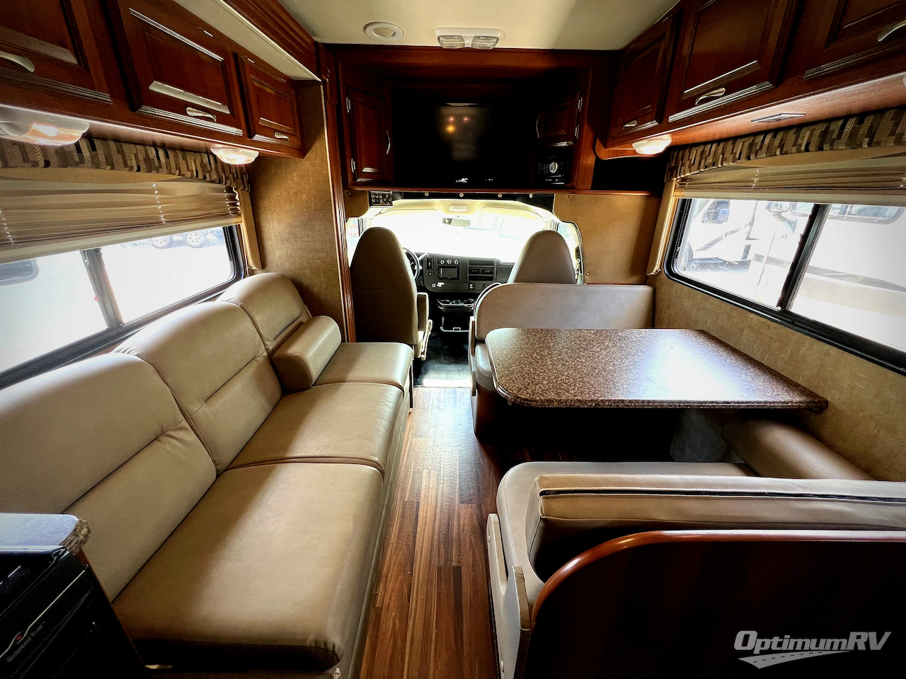 2014 Coachmen Concord 280LE Photo 4