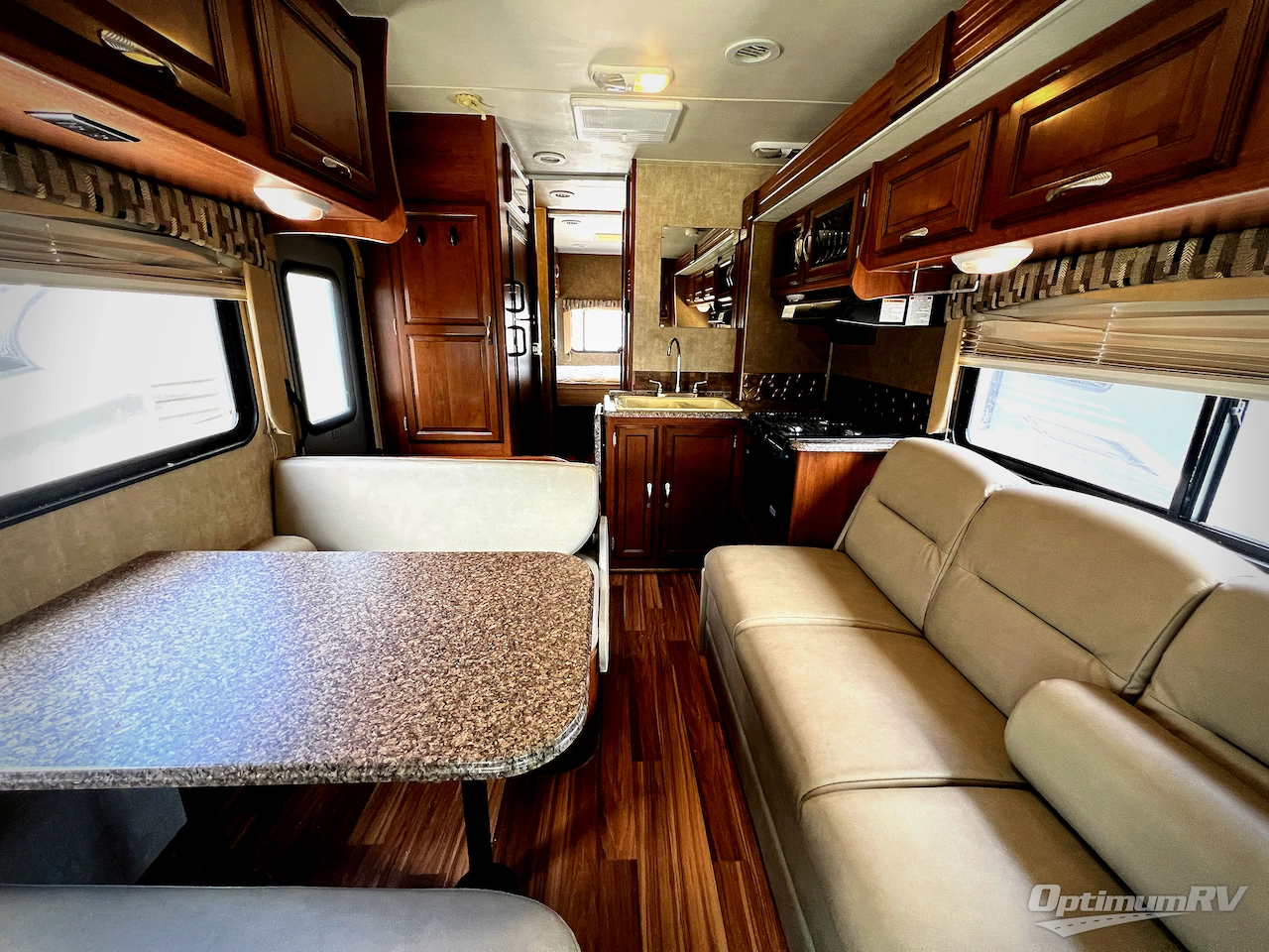 2014 Coachmen Concord 280LE Photo 5