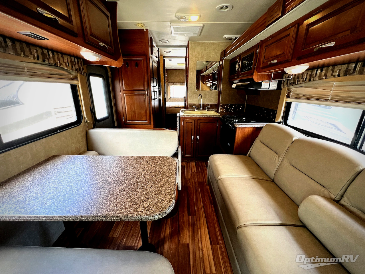 2014 Coachmen Concord 280LE Photo 16