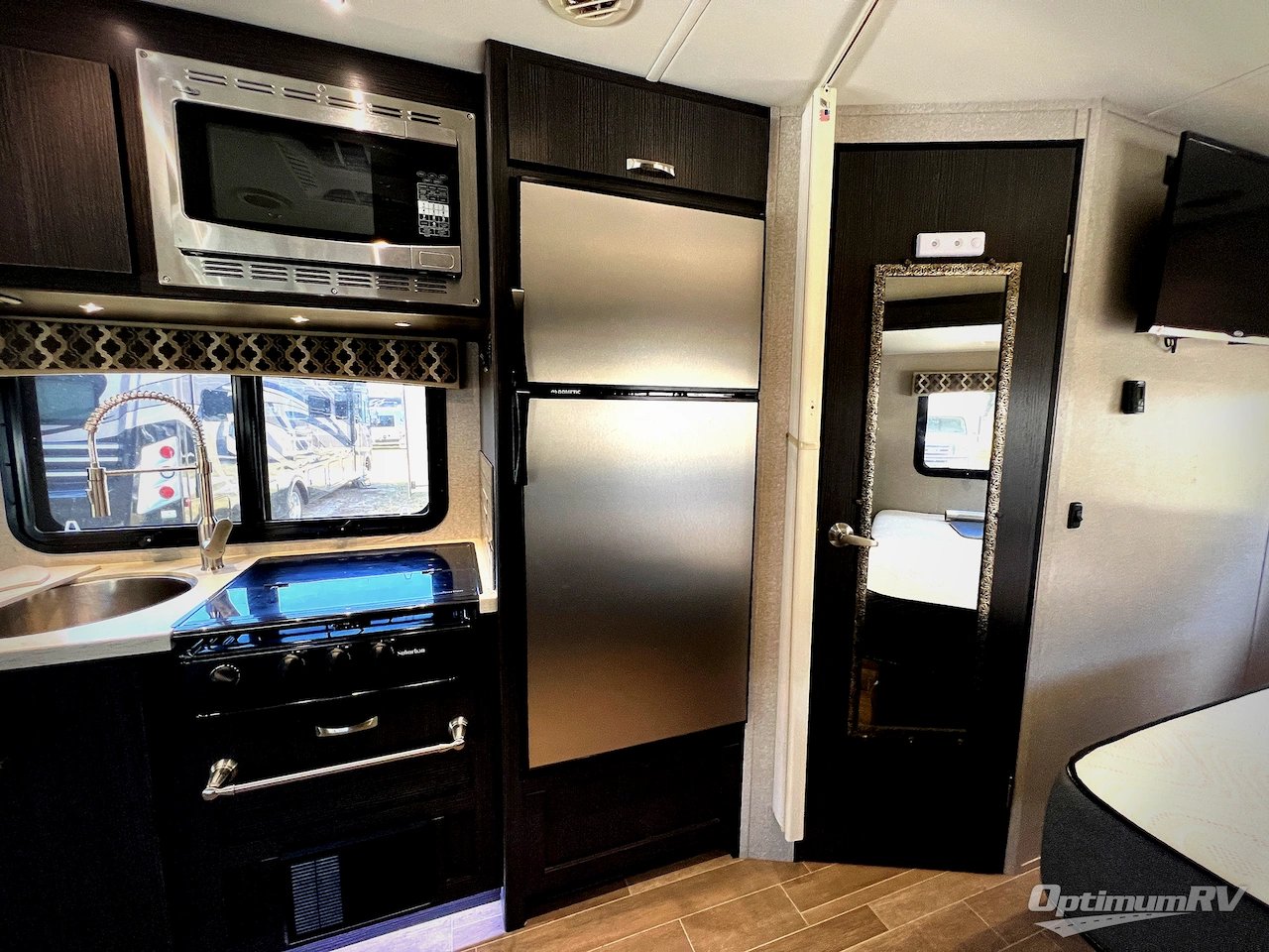 2020 Dynamax isata 3 24FW Photo 11