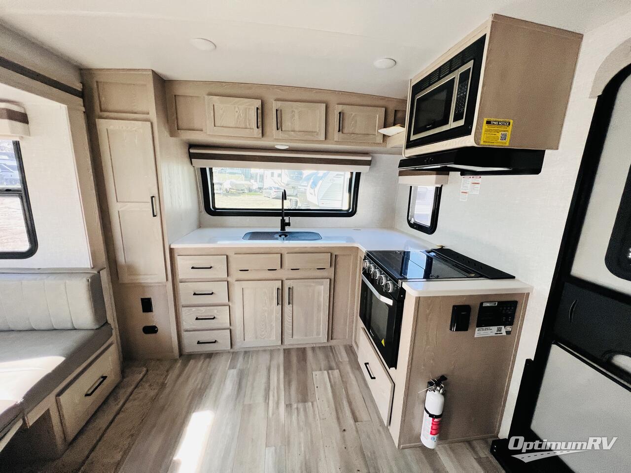 2022 Forest River Rockwood Mini Lite 2509S Photo 8