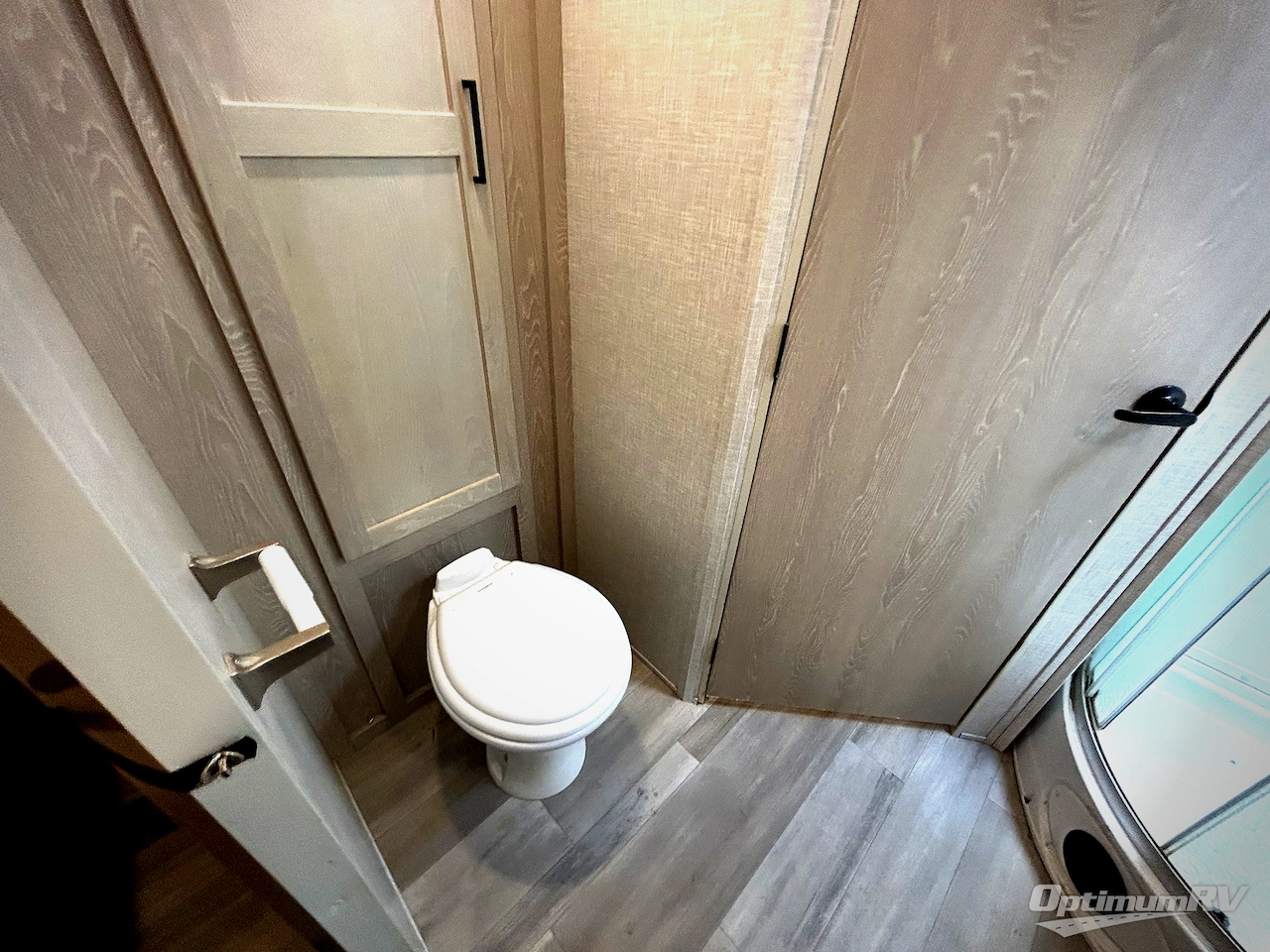 2022 Forest River Rockwood Mini Lite 2516S Photo 12