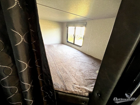 2022 Forest River Cherokee Grey Wolf 26BRB RV Photo 3