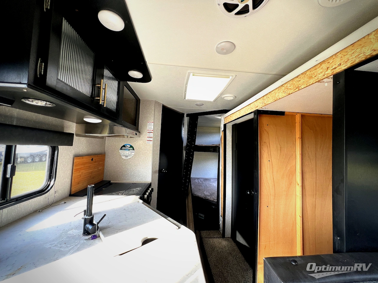 2022 Forest River Cherokee Grey Wolf 26BRB Photo 6