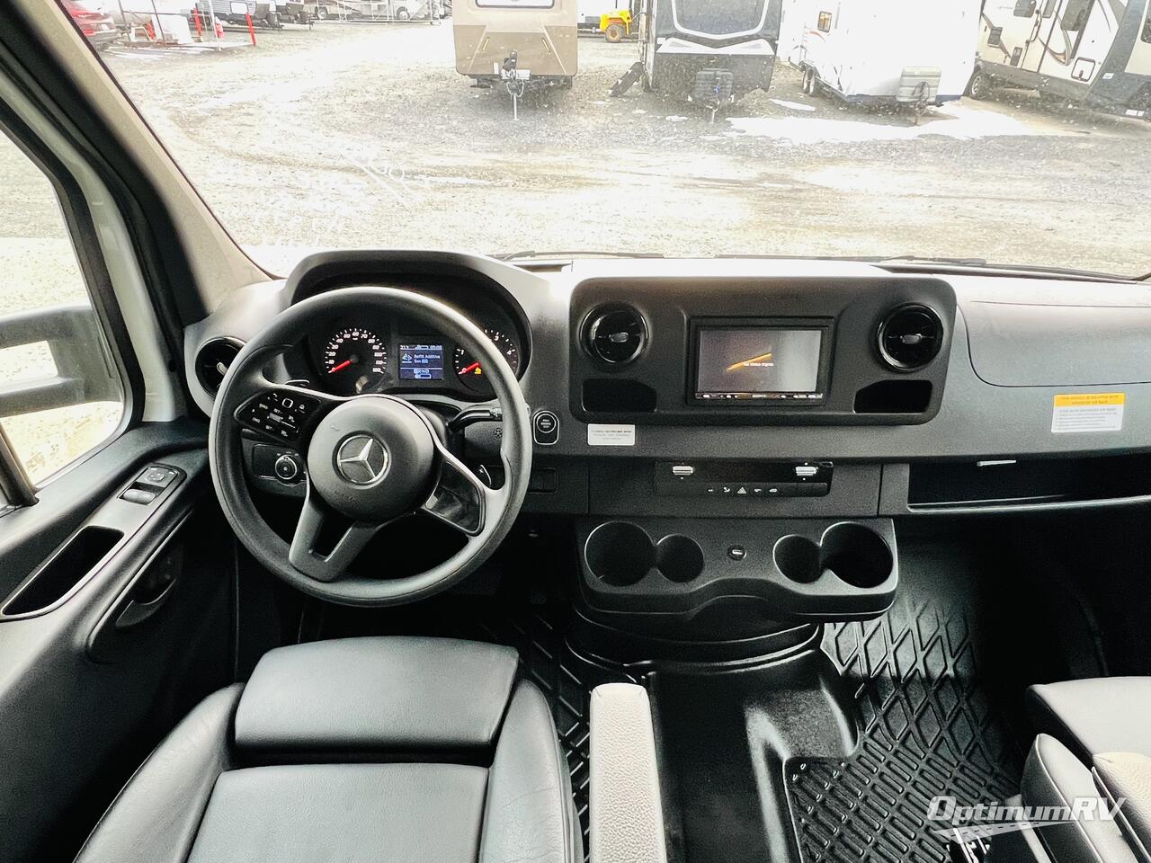 2021 Jayco Melbourne 24L Photo 2