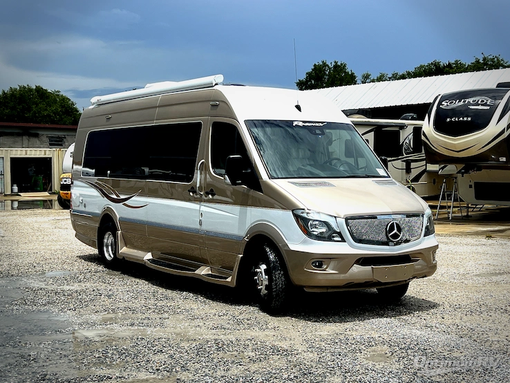 2018 Regency Xalta 4 Captain RV Photo 1