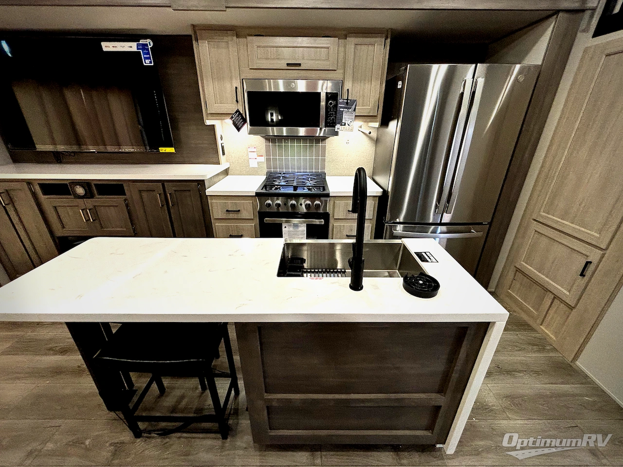 2026 Coachmen Catalina Destination Series 43CONDO Photo 6