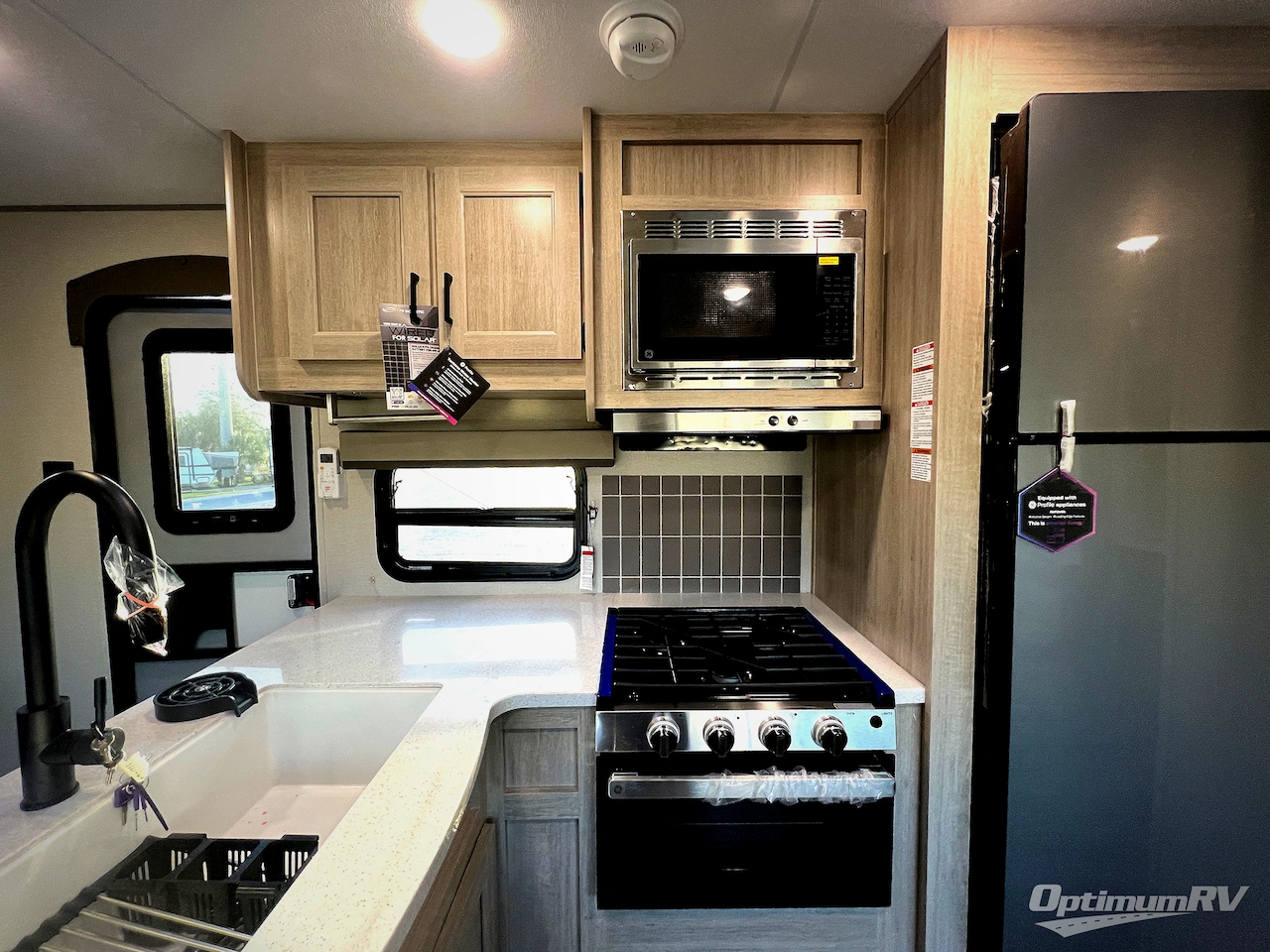 2026 Coachmen Catalina Legacy Edition 333DBDSCK Photo 11