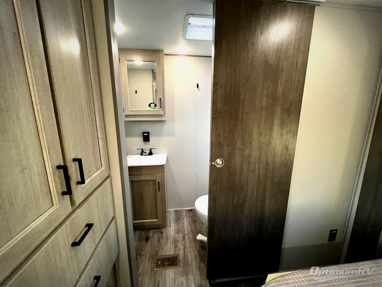 2026 Coachmen Catalina Legacy Edition 333DBDSCK Photo 21