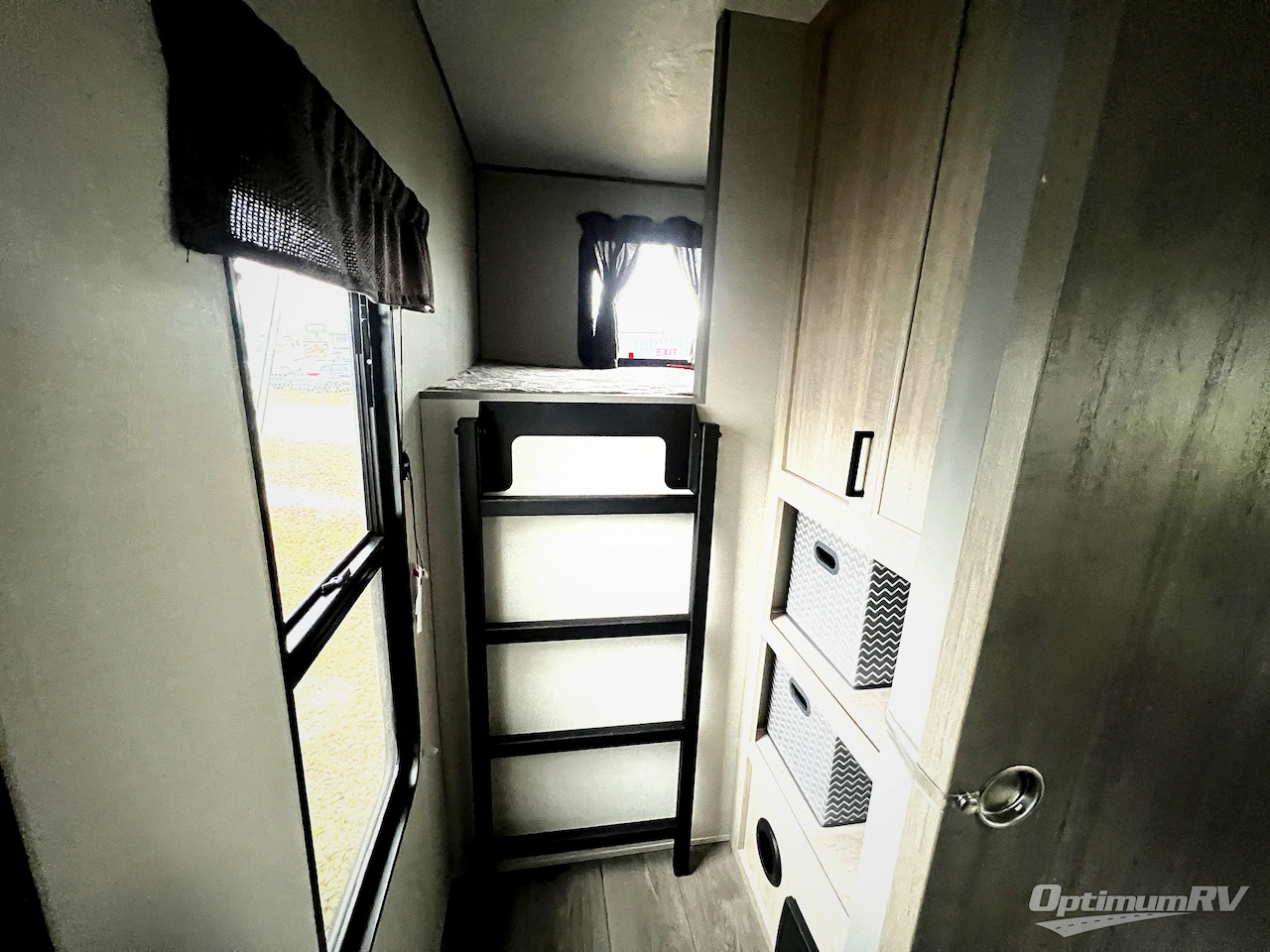 2026 Coachmen Catalina Legacy Edition 333DORM Photo 15