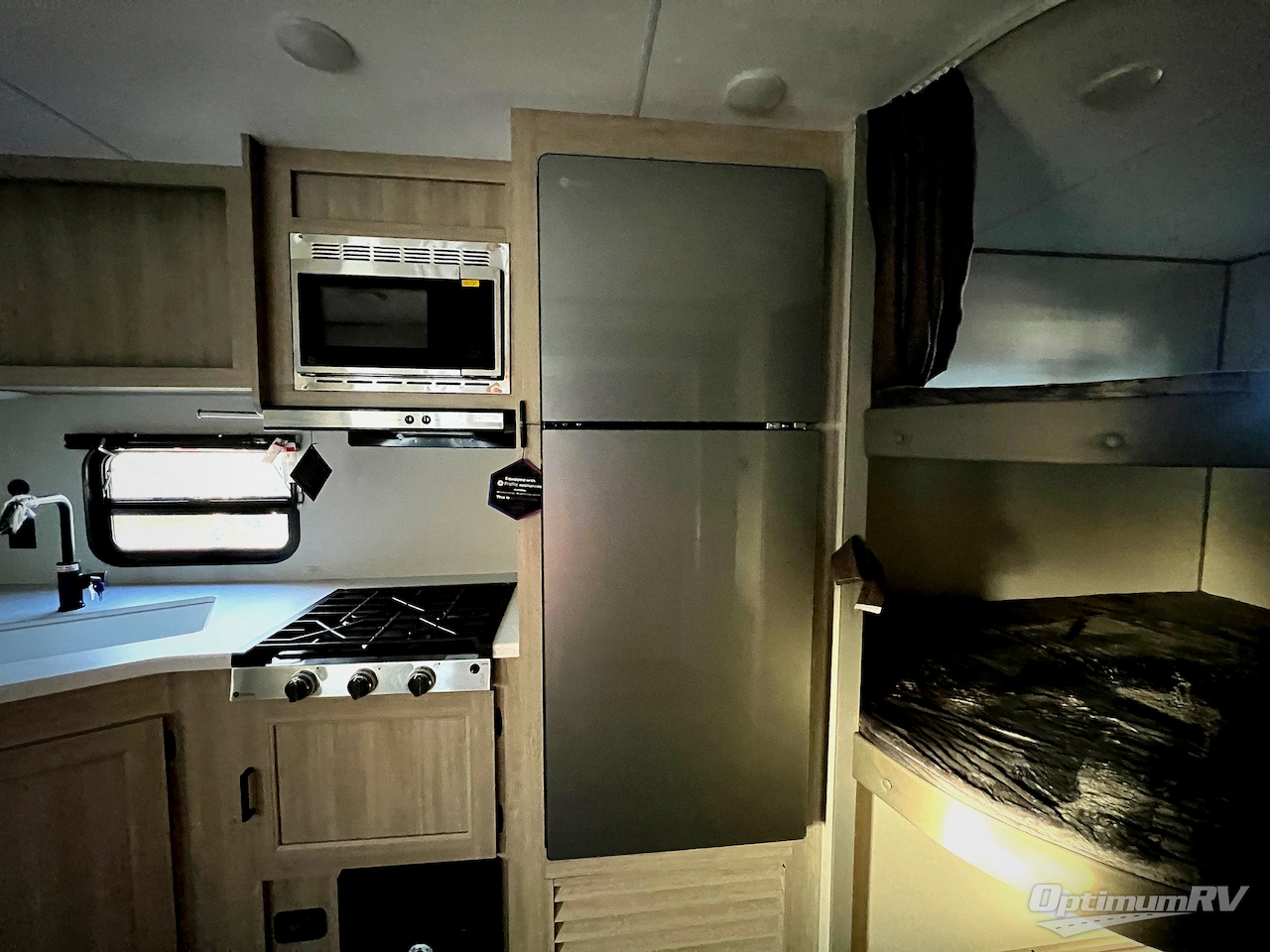 2026 Coachmen Catalina Summit Series 8 231BHS Photo 11