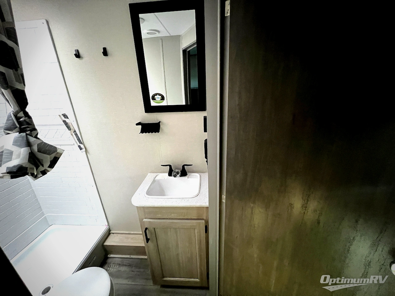 2026 Coachmen Catalina Summit Series 8 231BHS Photo 15