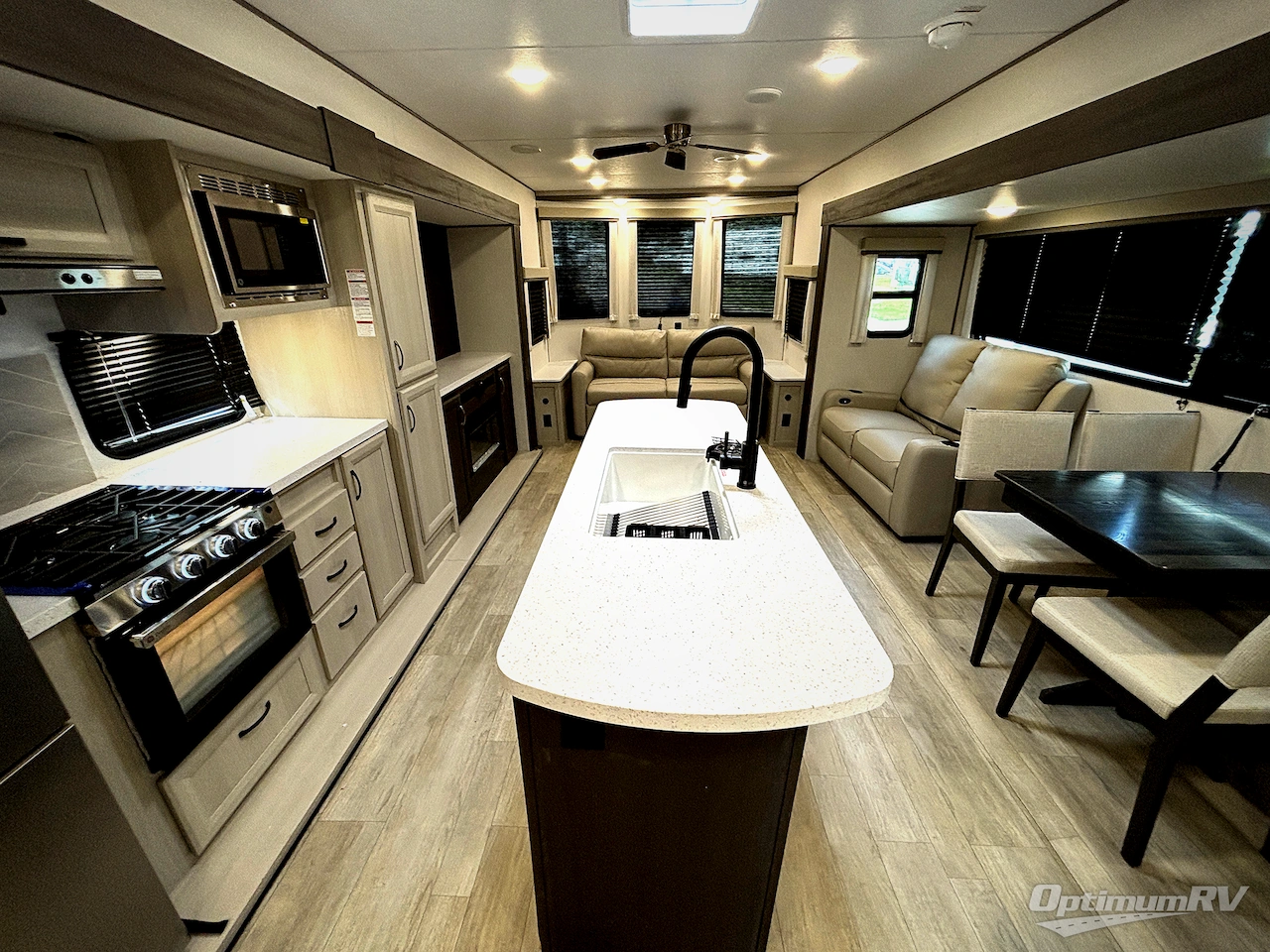 2027 Coachmen Catalina Destination Series 39MKTS Photo 5