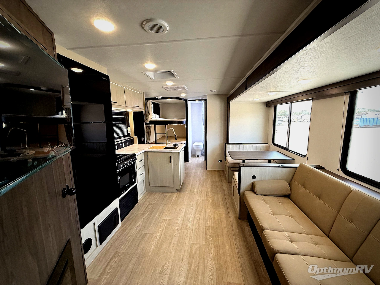 2027 Forest River Cherokee Alpha Wolf 27BHX Photo 17