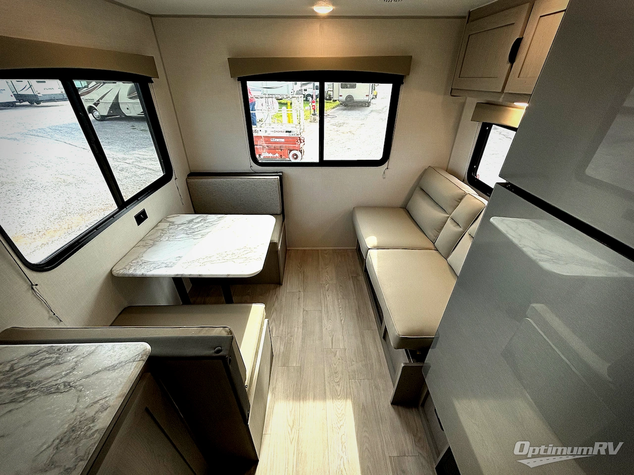 2026 Coachmen Clipper 5K Series 242MK Photo 6