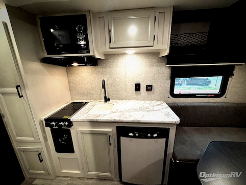 2022 Jayco Jay Flight SLX 7 154BH RV Photo 4