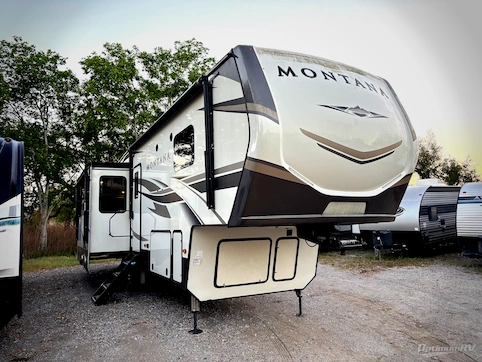 Used 2020 Keystone Montana 3121RL Featured Photo
