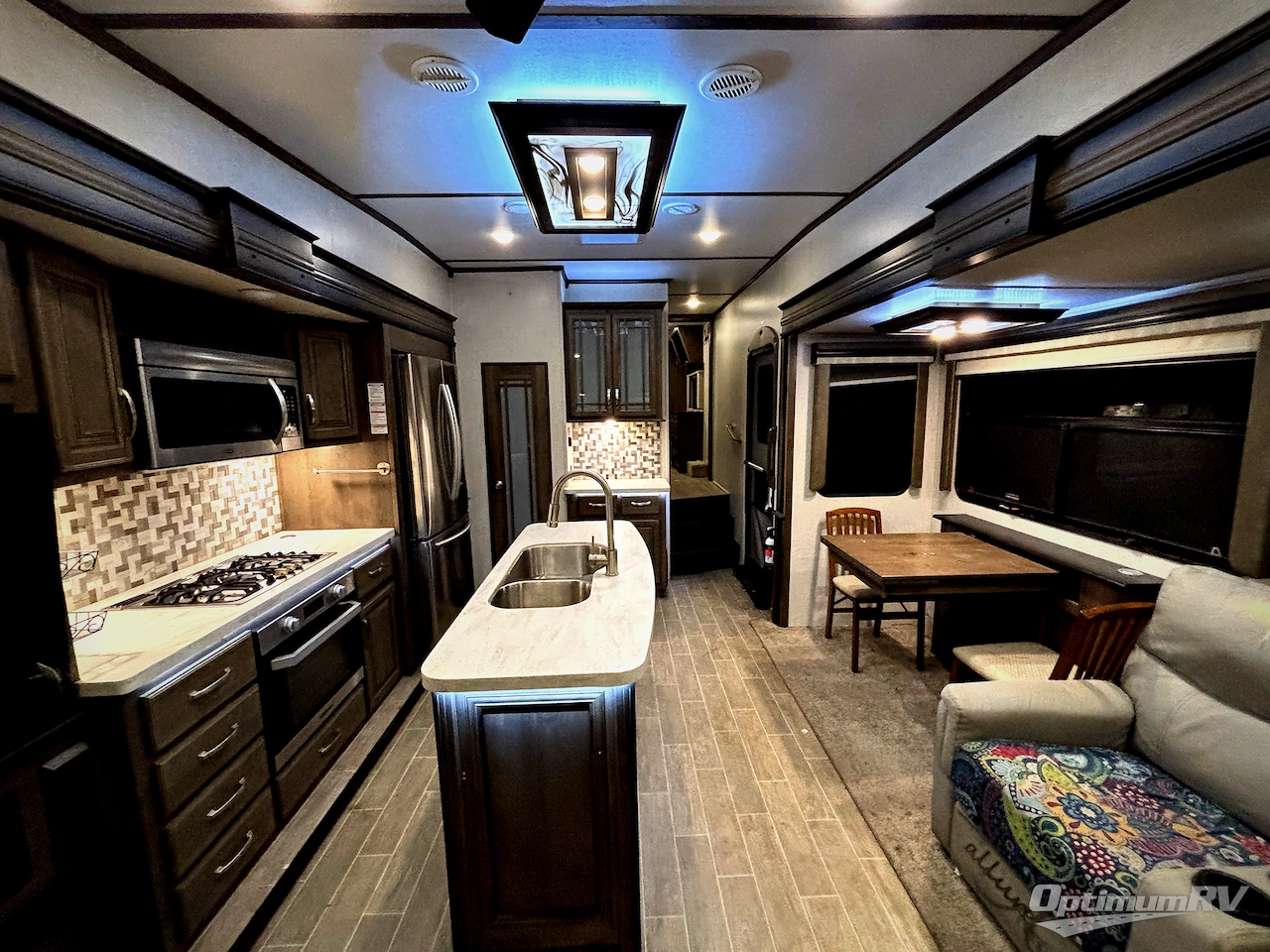 2020 Keystone Montana 3121RL Photo 2