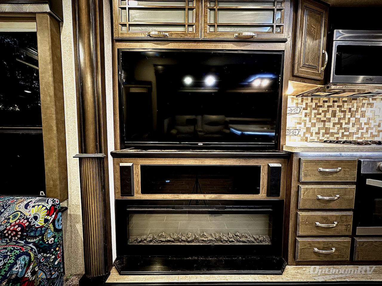 2020 Keystone Montana 3121RL Photo 11